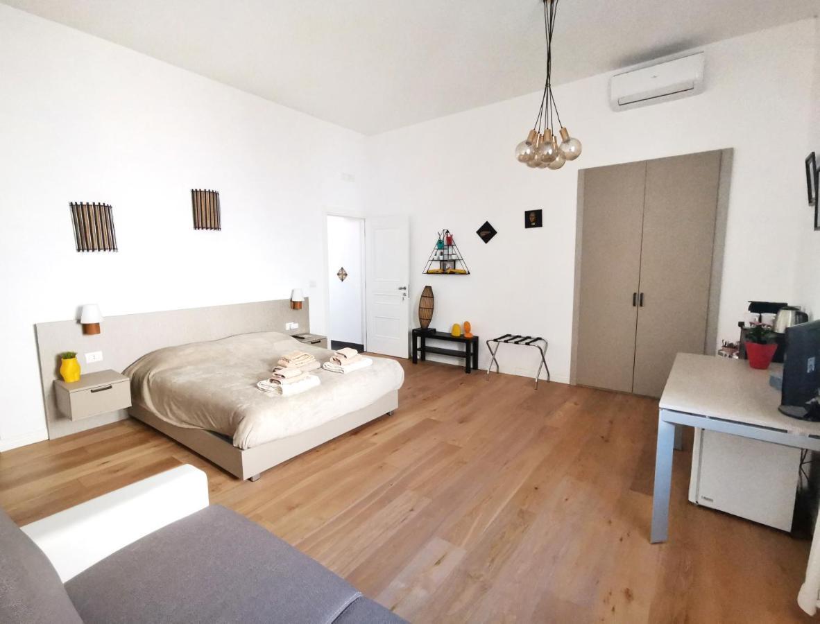 Hotel Casa Del Sole à Naples Extérieur photo